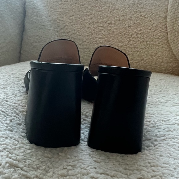 Gucci mules, in a good condition, size 38,5 - Picture 4 of 5